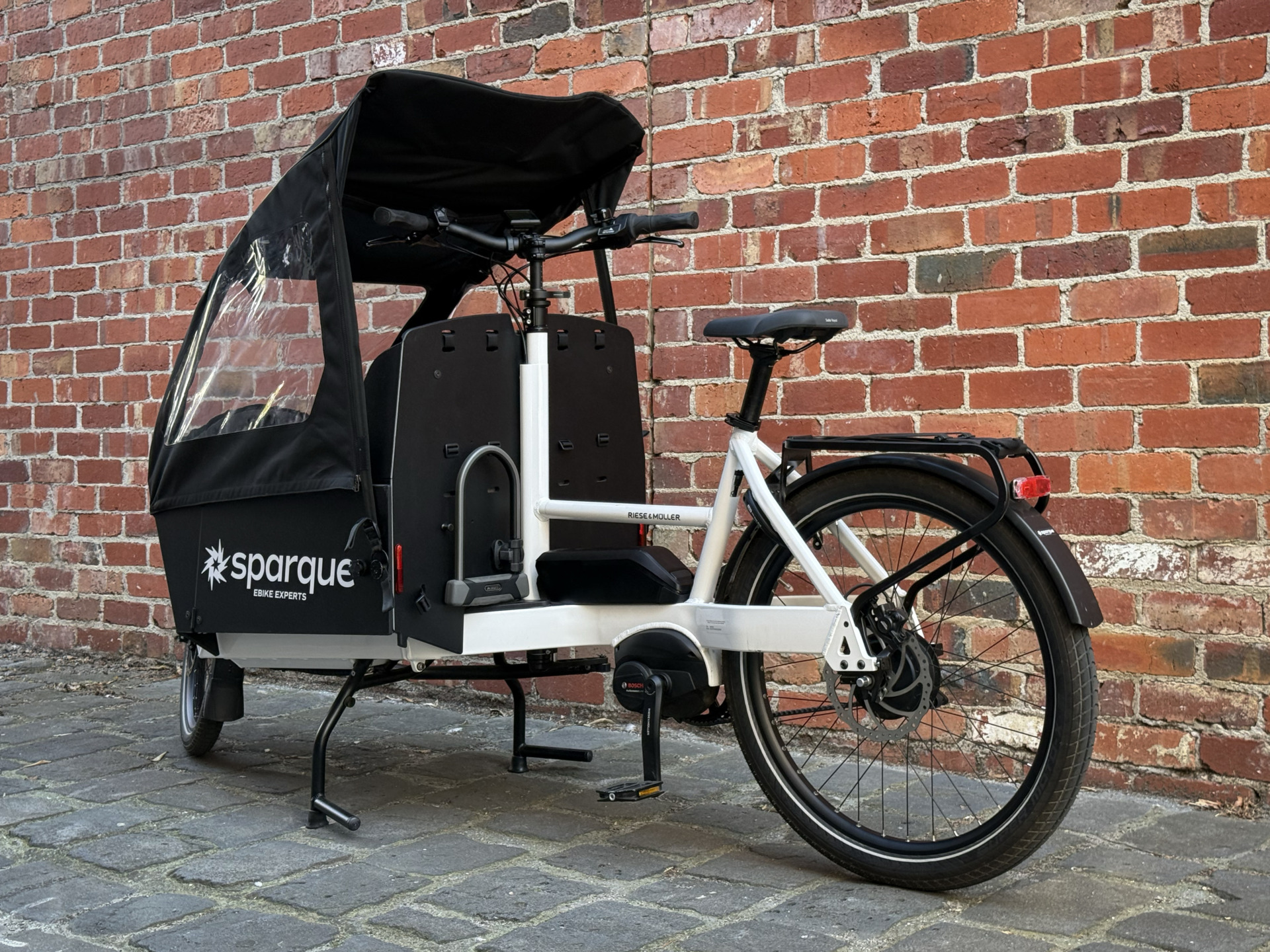 E2332_Transporter_03